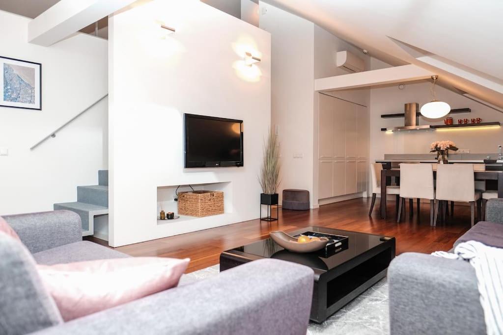 #stayhere - Spacious Luxury Town Hall 3bdr Appartamento