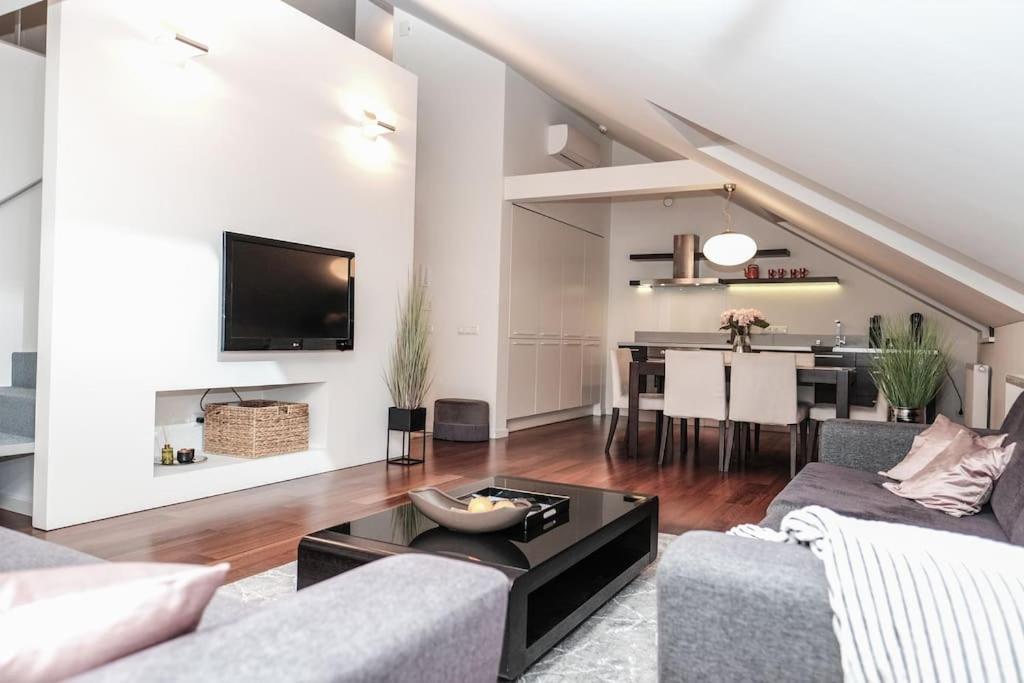 Appartamento #stayhere - Spacious Luxury Town Hall 3bdr