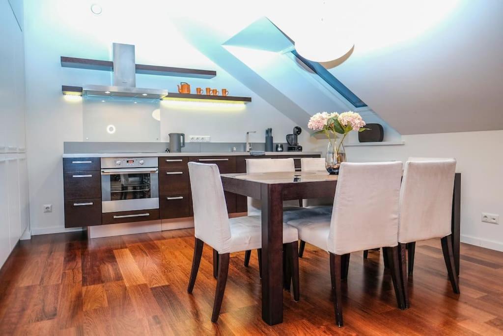 #stayhere - Spacious Luxury Town Hall 3bdr Apartment Vilnius